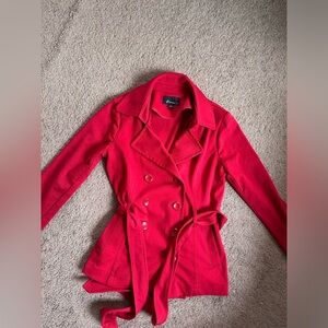 Red button collared lightweight pea coat with waist tie belt